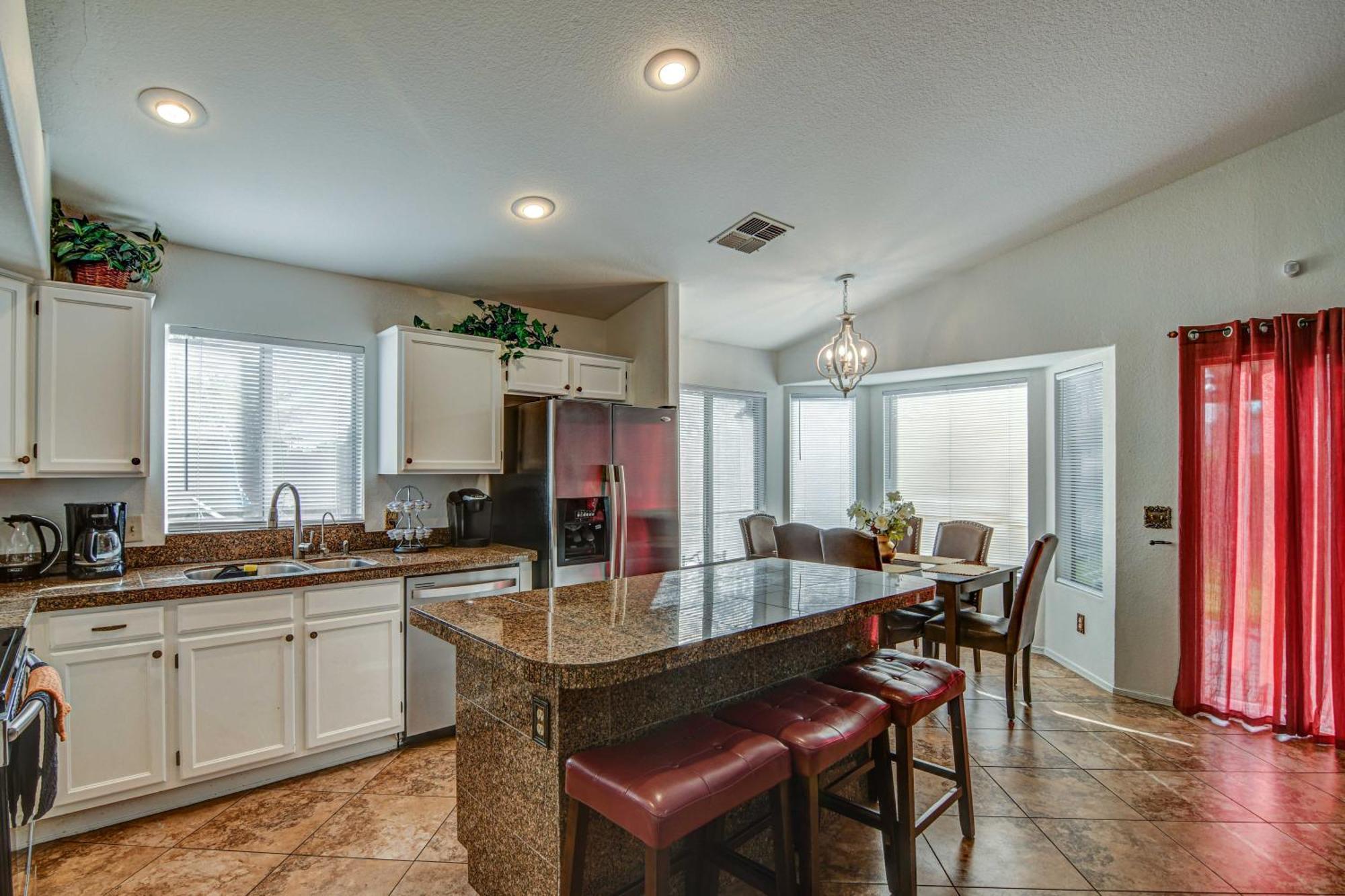 Resort Style Desert Oasis, Pool, Golf, Billiards&Ping Pong Gilbert Exterior foto